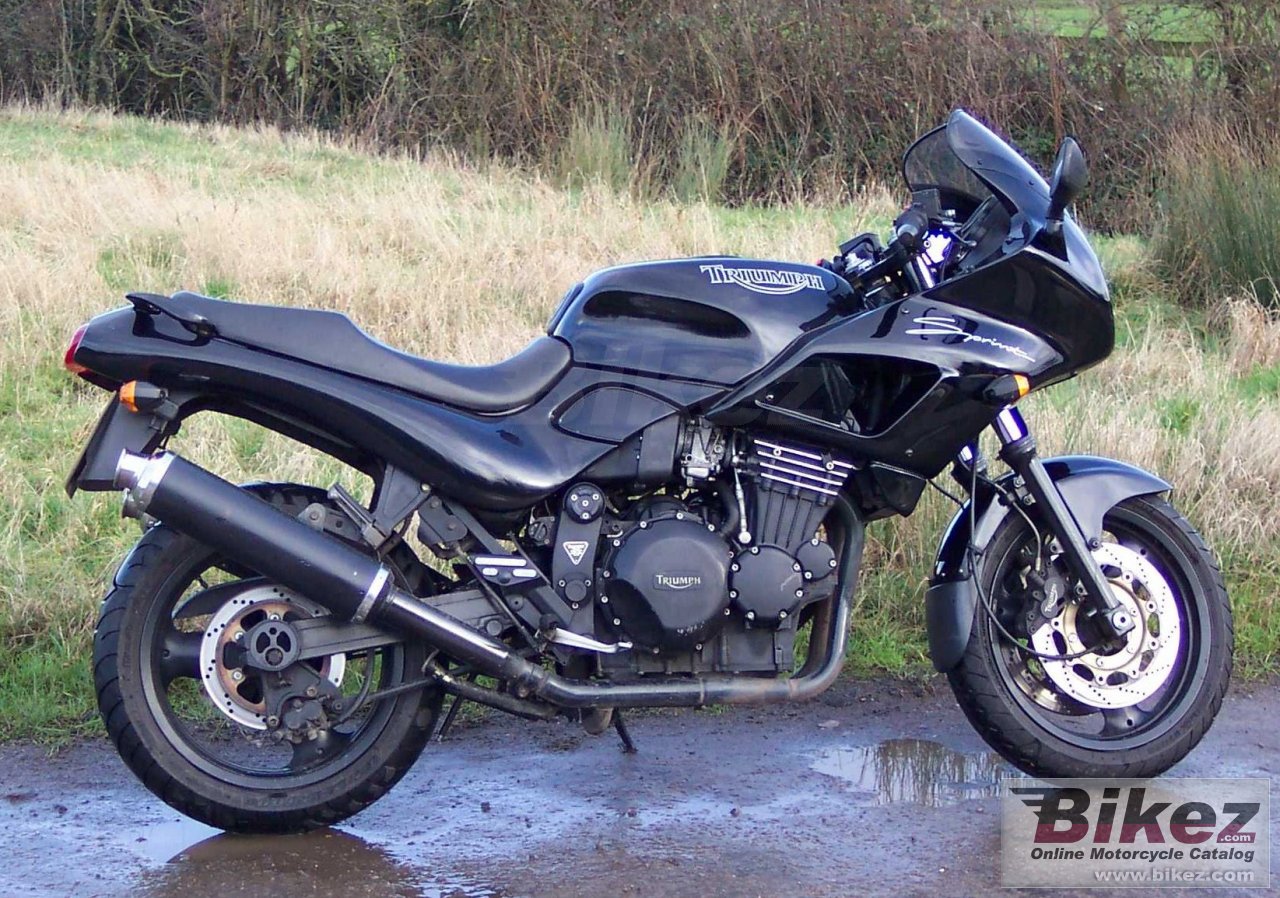 triumph sprint 900